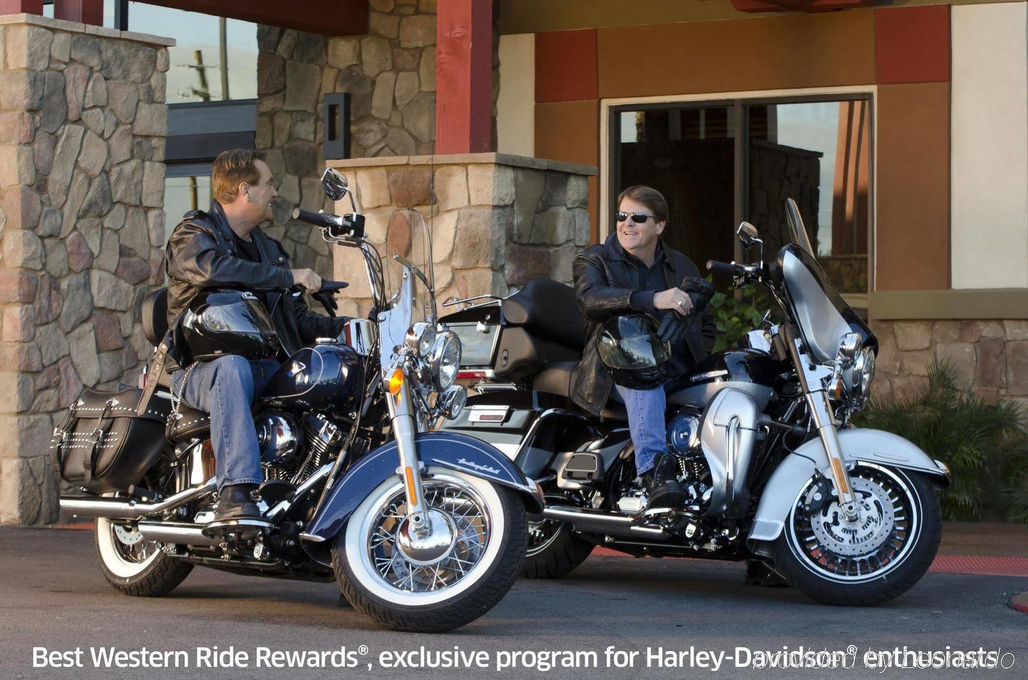 Hotel Western Riverside 3*