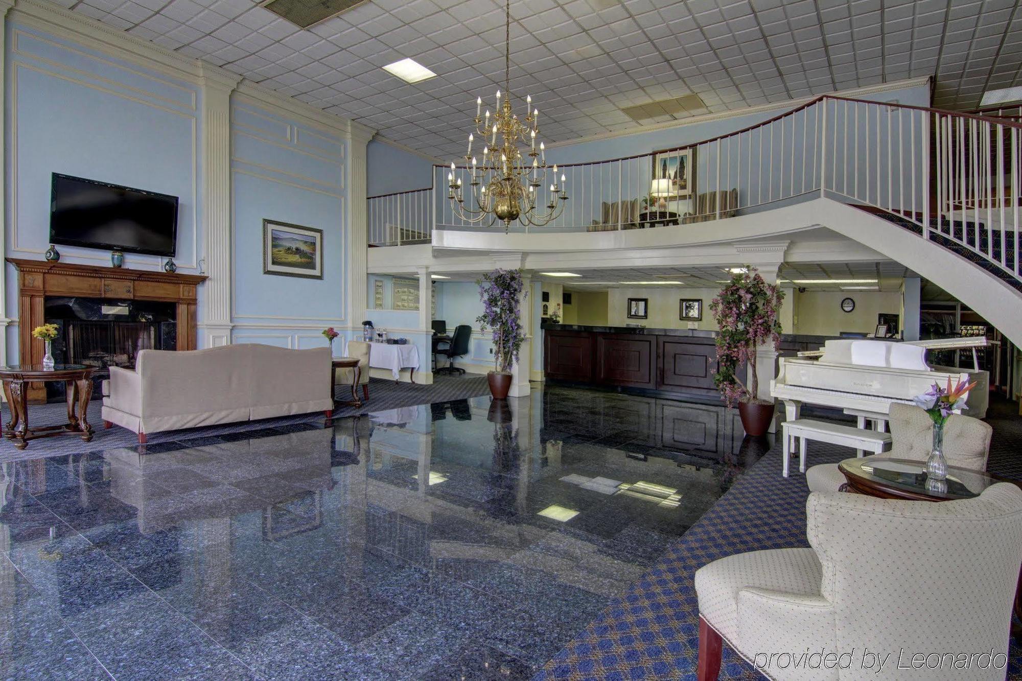 Hotel Western Riverside 3*