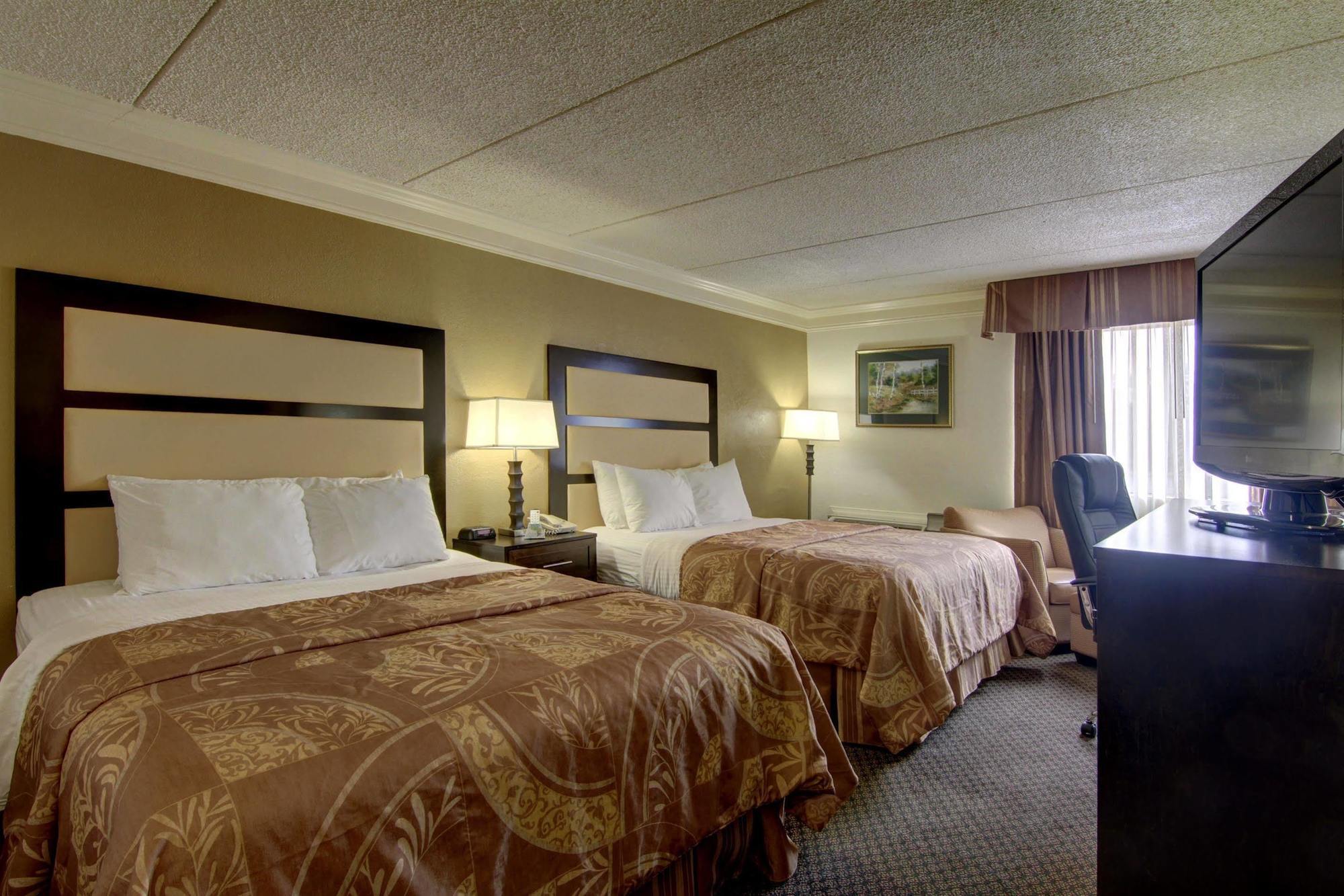 Hotel Western Riverside
