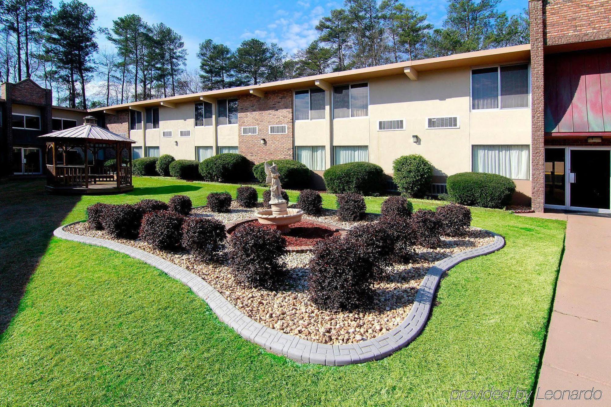 Western Riverside Macon
