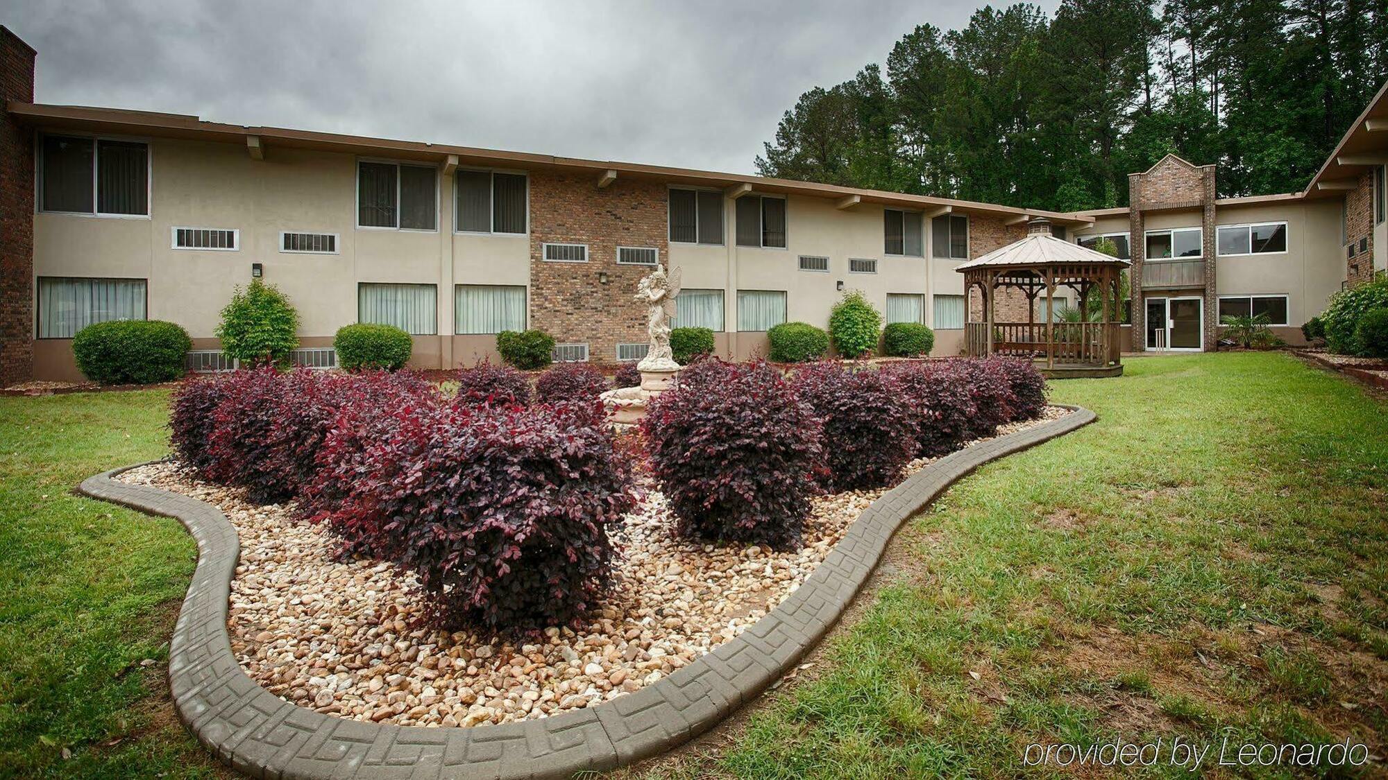 Western Riverside 3*